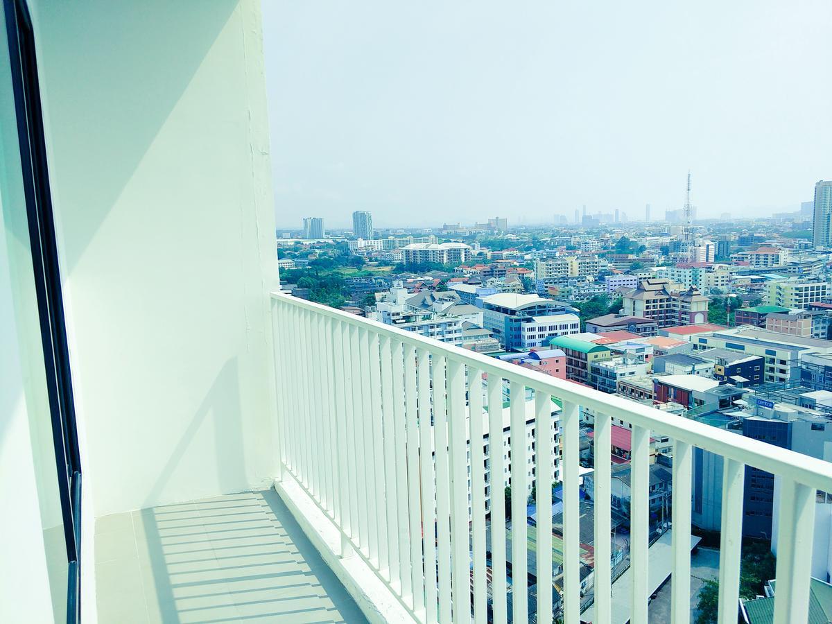 The Base Pattaya 芭提雅基地公寓 Exterior foto