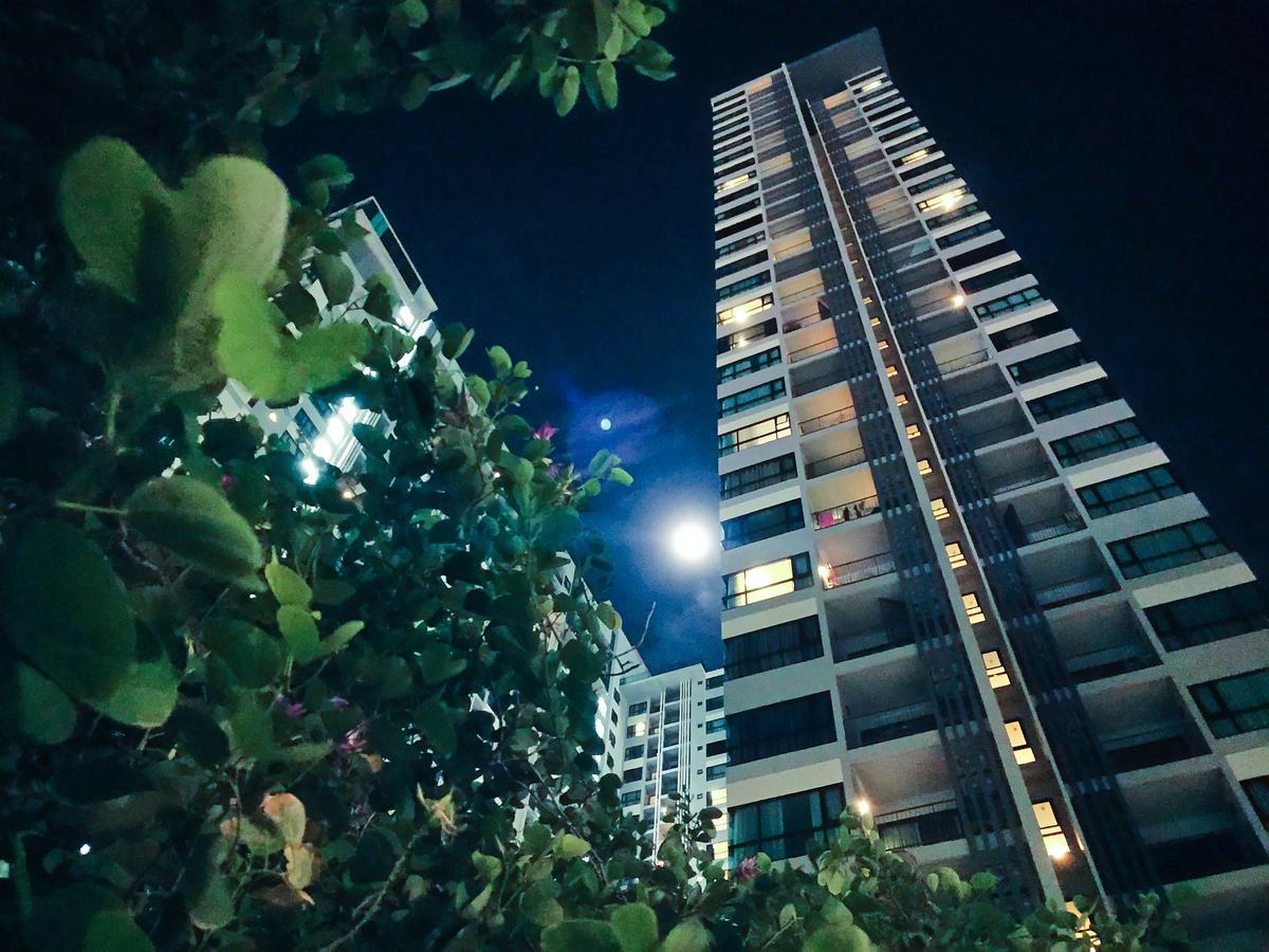 The Base Pattaya 芭提雅基地公寓 Exterior foto